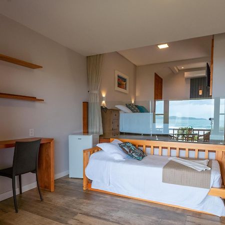 Hotel Atalaia Do Mariscal Бомбиняс Стая снимка