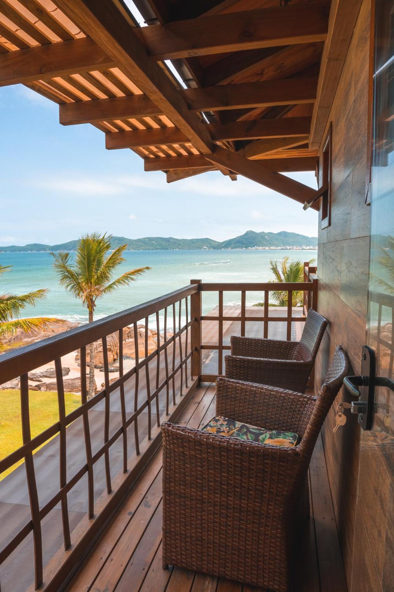 Hotel Atalaia Do Mariscal Бомбиняс Стая снимка