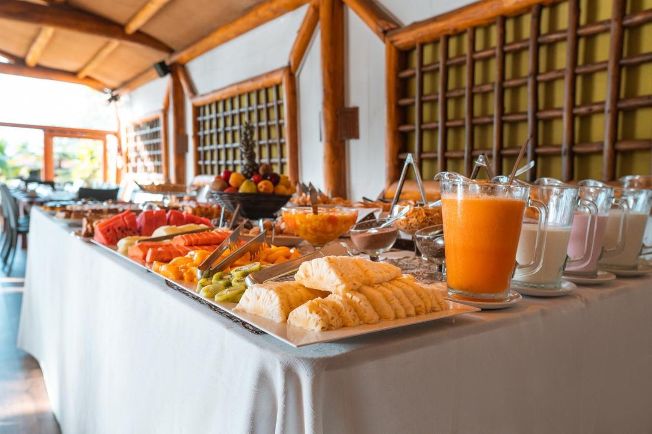 Hotel Atalaia Do Mariscal Бомбиняс Екстериор снимка